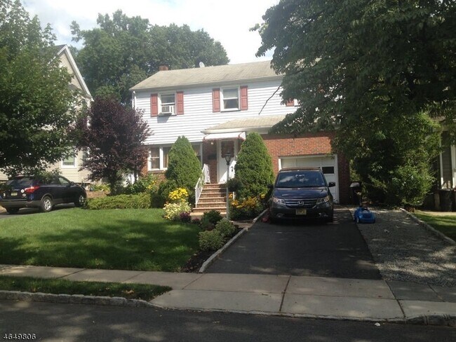 Primary Photo - 46 Terrace Ave
