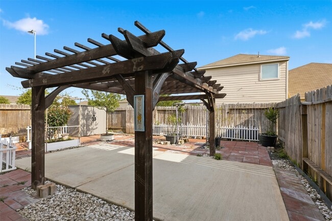 Building Photo - 5103 Dauntless Dr