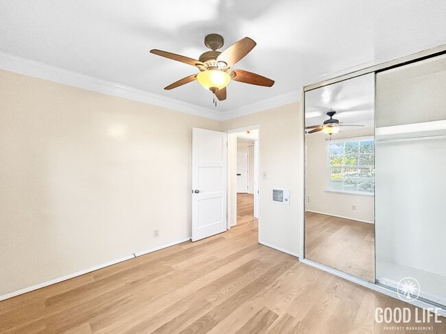 Building Photo - Beautiful 1BD/1BA Condo in Hillcrest W/ Shared Backyard & Laundry Room!