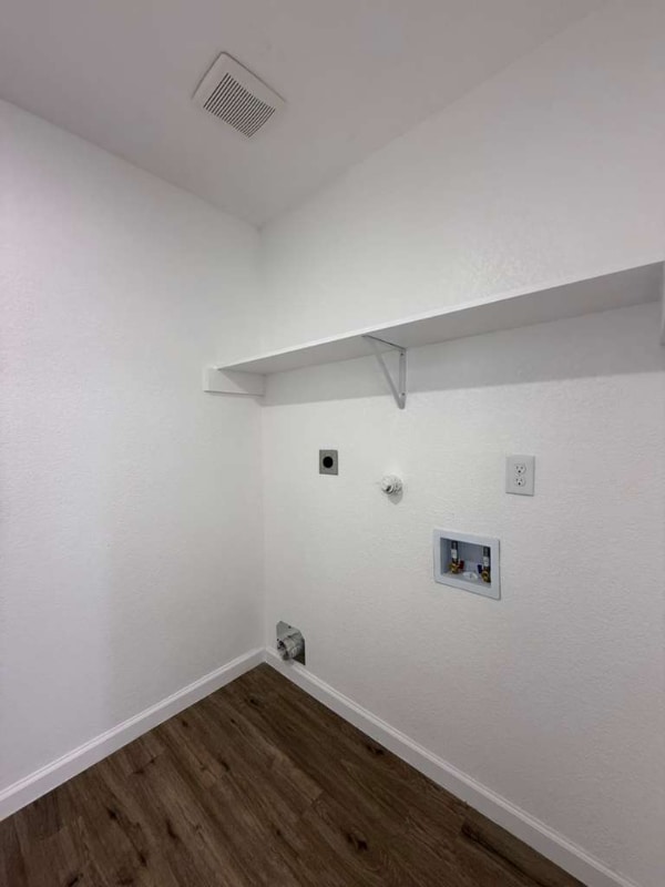 Building Photo - 6491 Beech Trail Dr