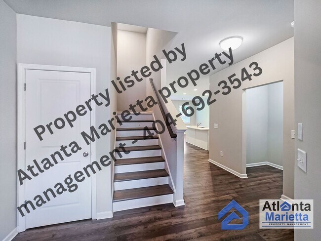 Building Photo - Spacious & Stylish 4BR/3.5BA Townhome Near...