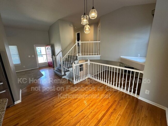 Building Photo - 224 S Huntsman Blvd