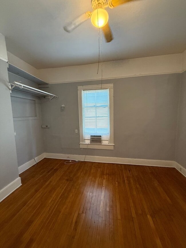 Building Photo - 311 E Duffy St