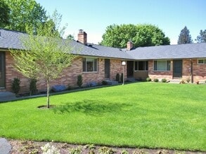 Building Photo - Close-in SE: Nicely Renovated Mid-Century 3-Bed w/Full Basement!
