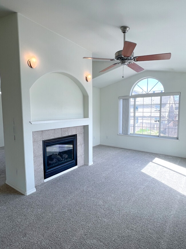 Building Photo - 6614 Whisperwood Park Dr