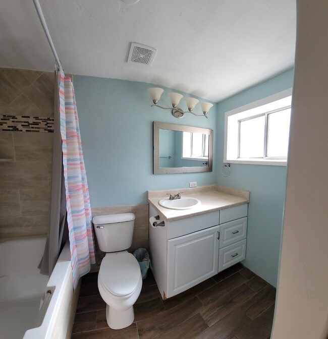 Building Photo - 1 Bedroom Apartment in Hildale, Don't miss out on this charming rental property! -Move In ready