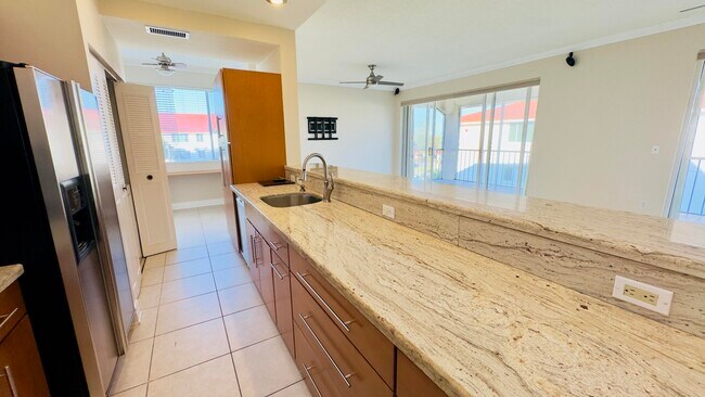 Building Photo - 107 Half Moon Cir