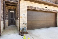 Building Photo - 2406 Ash Ln