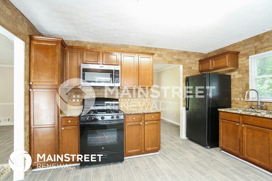 Building Photo - 403 Hobo Ln