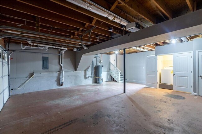 Building Photo - 3226 Hickory Bluff Dr