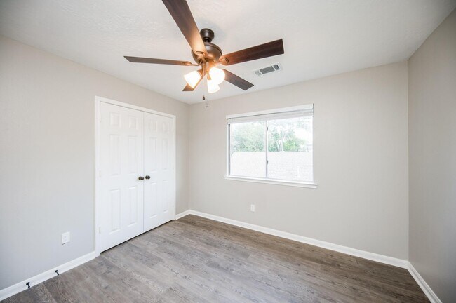 Building Photo - 14011 Cypress Falls Dr