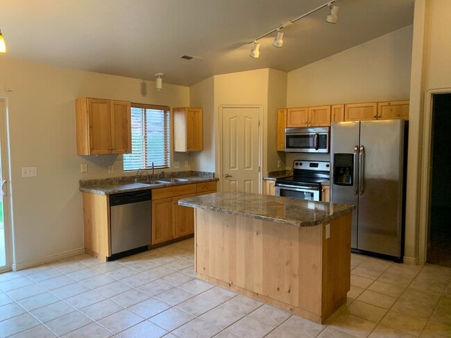 Building Photo - Sedona Hills Home