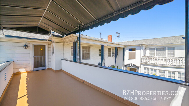 Building Photo - Updated 3Bedroom 3Bathroom In Prime Westwood