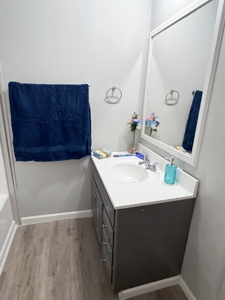 Building Photo - 2552 Smith Ave