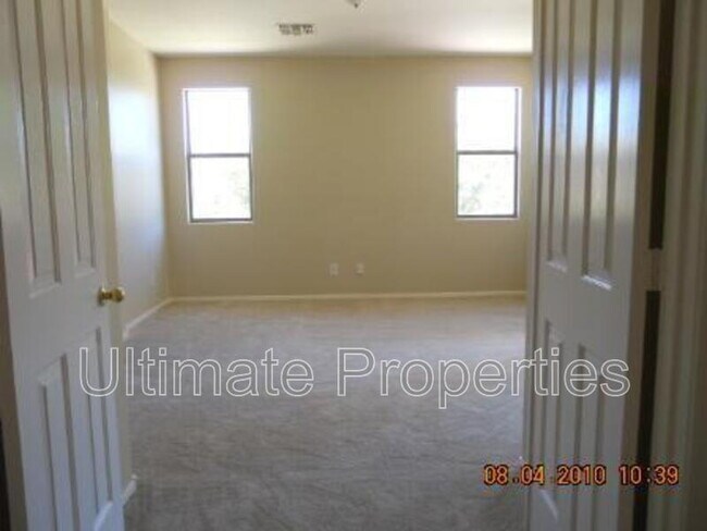 Building Photo - 14230 W Calavar Rd