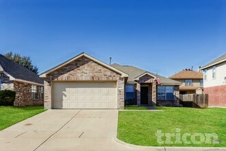 Building Photo - 4604 Palm Ridge Dr