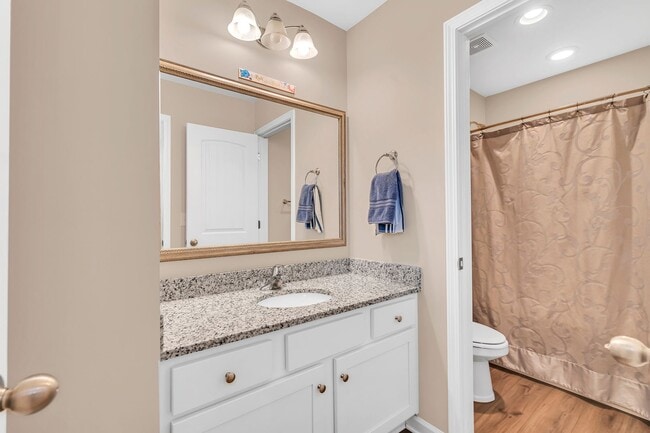 Building Photo - Beautiful 4BR Townhome in Mauldin - Whispe...