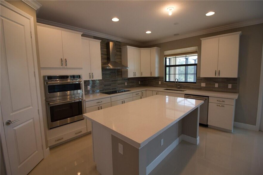 Building Photo - 7445 NW 109th Way