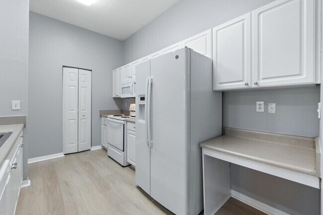 Building Photo - 21211 Harbour Vista Cir