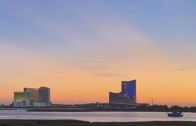 Building Photo - 12 Gull Cove