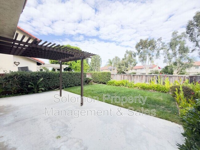 Building Photo - 3516 Landsford Way