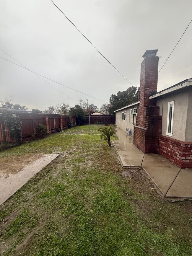 Building Photo - Available Soon!