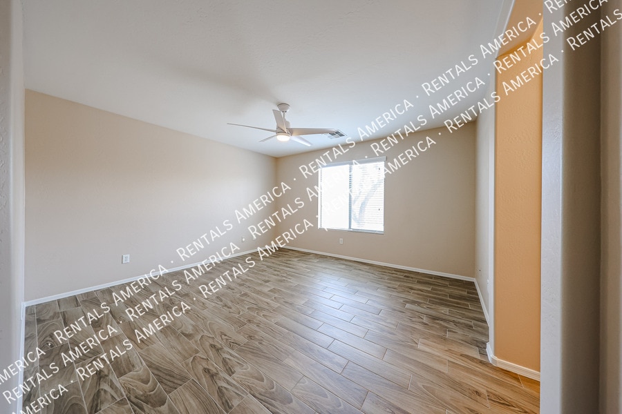 Building Photo - 12905 W Mandalay Ln