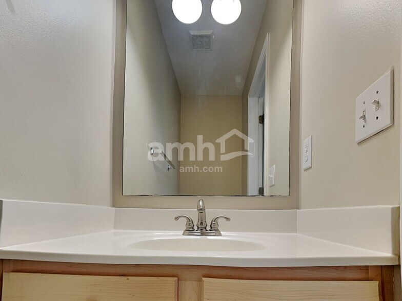 Building Photo - 11795 Langham Crescent Ct