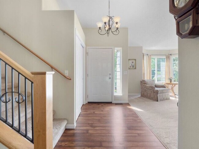 Building Photo - 806 N Knudson St