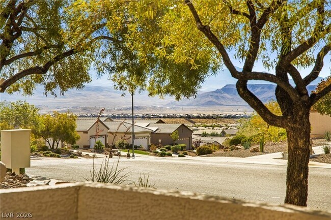 Building Photo - 2635 Solera Moon Dr