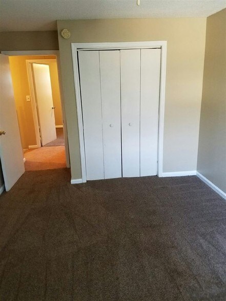 Master Bed Double Closet - 706 Mason Terrace