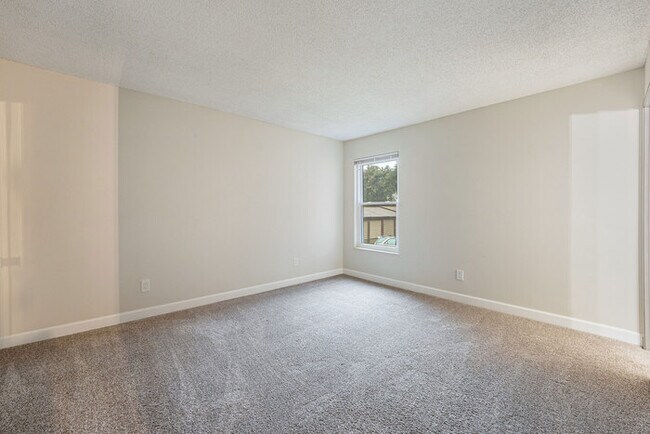 Building Photo - 7040 W 20th Ave