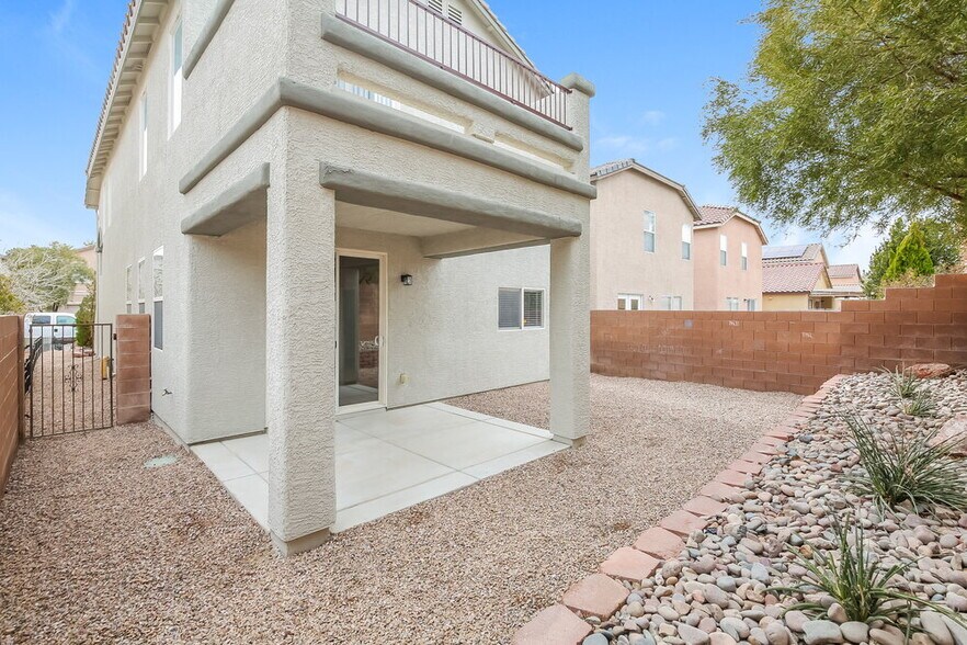 Building Photo - 5008 Diamond Ranch Ave