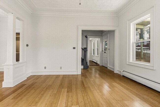 Building Photo - 72 Union St