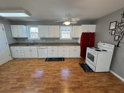 Building Photo - 4 Bedroom home on 2 Acres in West Union
