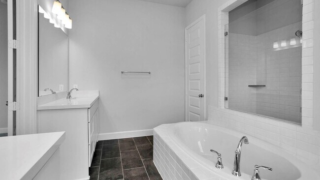 Building Photo - 5026 Albany Shores Ln