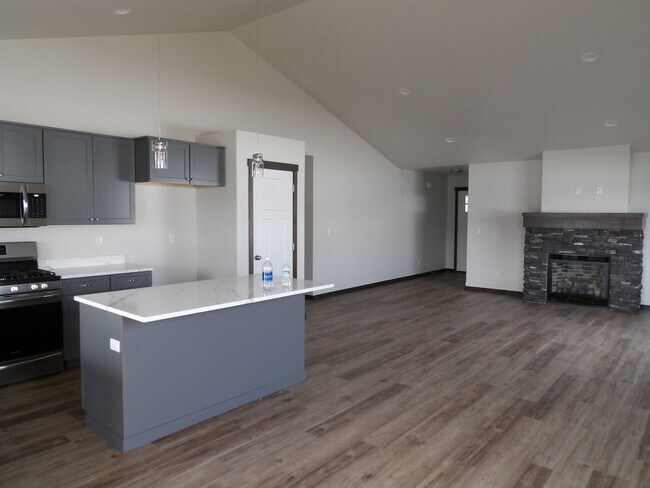 Building Photo - Beautiful home in Rathdrum!
