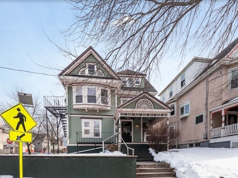 Primary Photo - 103 College Ave