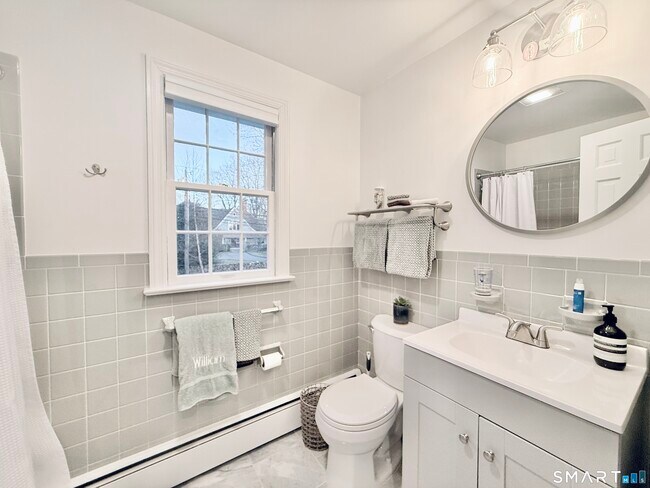 Building Photo - 139 Highland Ave