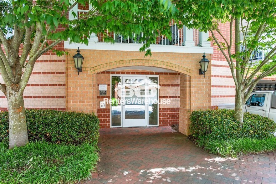 Building Photo - 249 W Freemason St