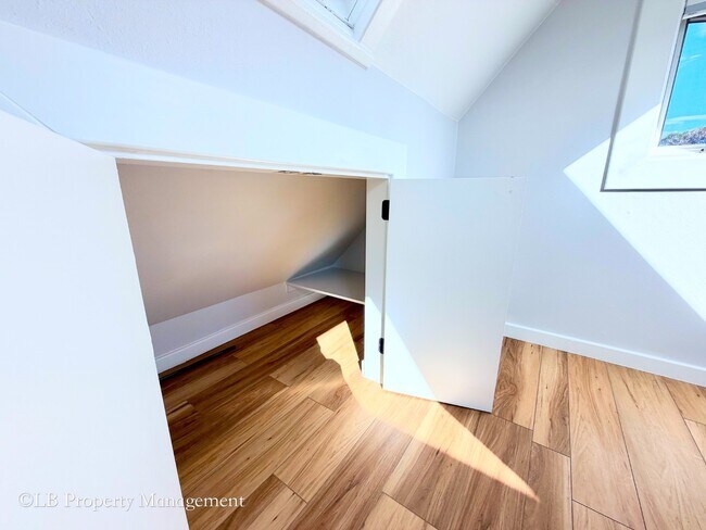 Building Photo - 1107 N Downing St