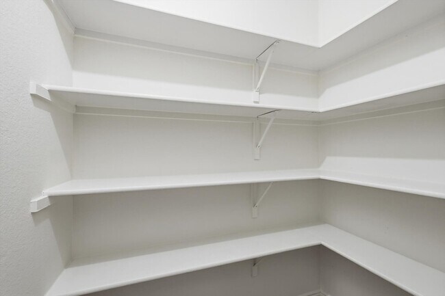 Building Photo - 1452 Hickory Creek Ln