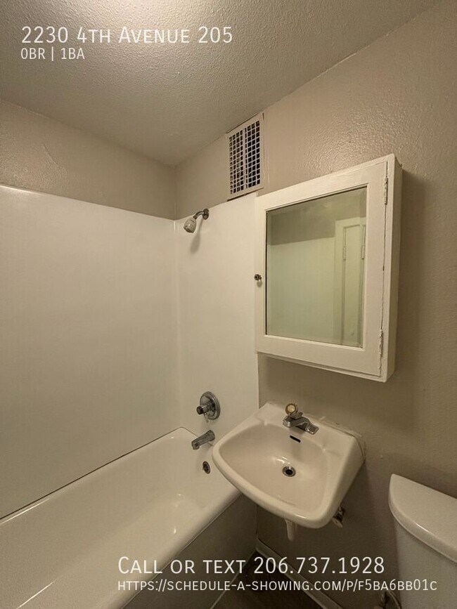 Building Photo - 2230 4th Ave