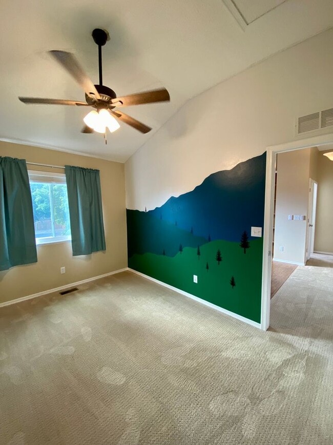 Building Photo - 4 Bedrooms on Corner Lot in 80920!  Dog Friendly!