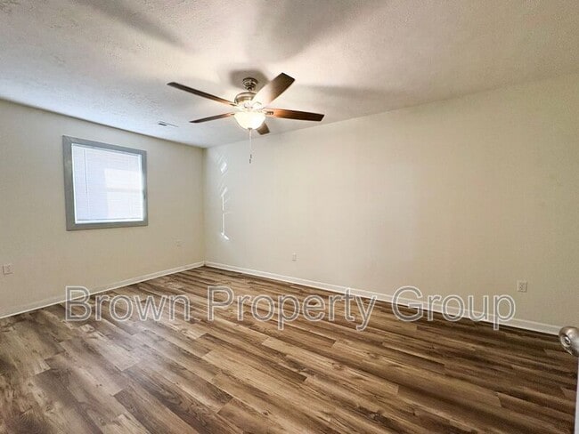 Building Photo - 2229 Delta Dr
