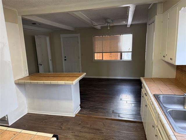 Building Photo - 405 W Chandler St