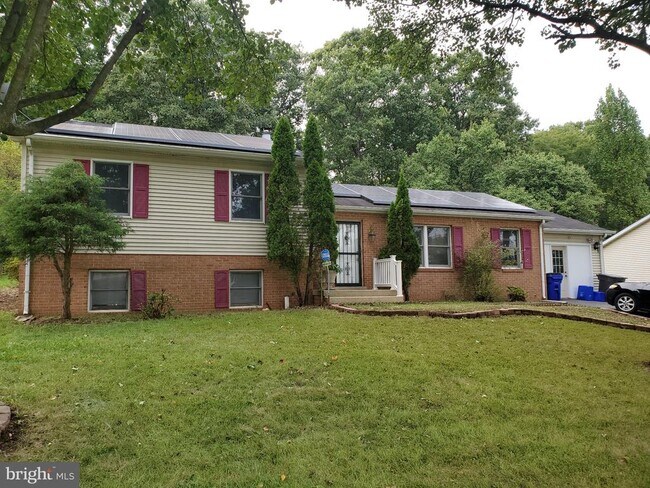 Building Photo - 12200 Lemar Ct