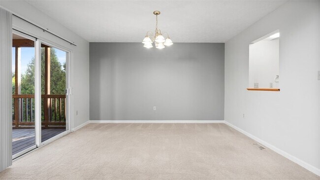 Building Photo - 602 Cassandra Dr