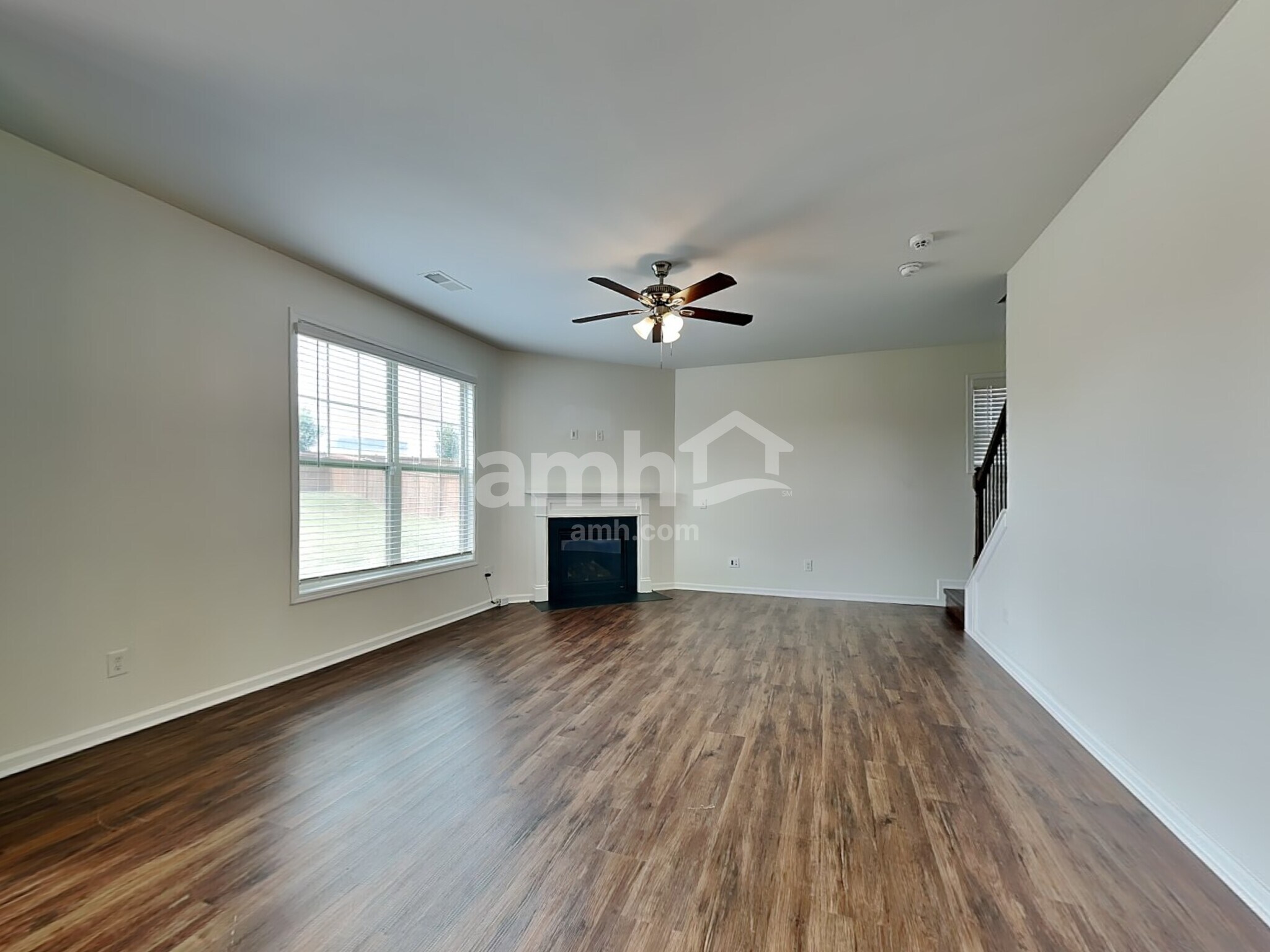 Building Photo - 810 Genesis Wy