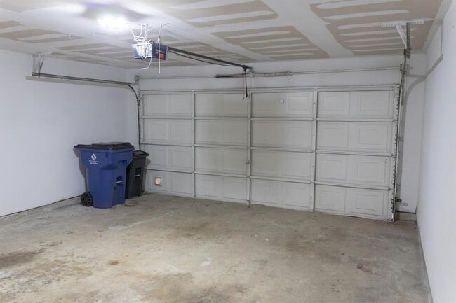 Building Photo - 1204 Osborne Dr